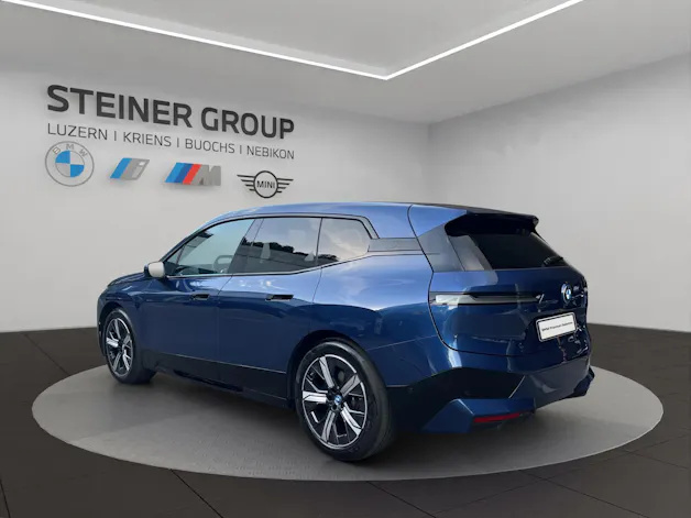 BMW iX xDrive40