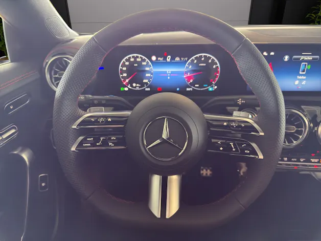 MERCEDES-BENZ CLA Shooting Brake 250 4Matic 8G-DCT