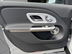 MERCEDES-BENZ GLB 220 4Matic 8G-Tronic