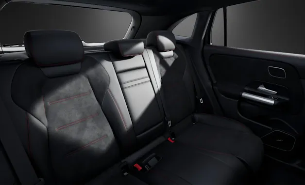 MERCEDES-BENZ EQA 350 66,5 kWh 4Matic Swiss Star