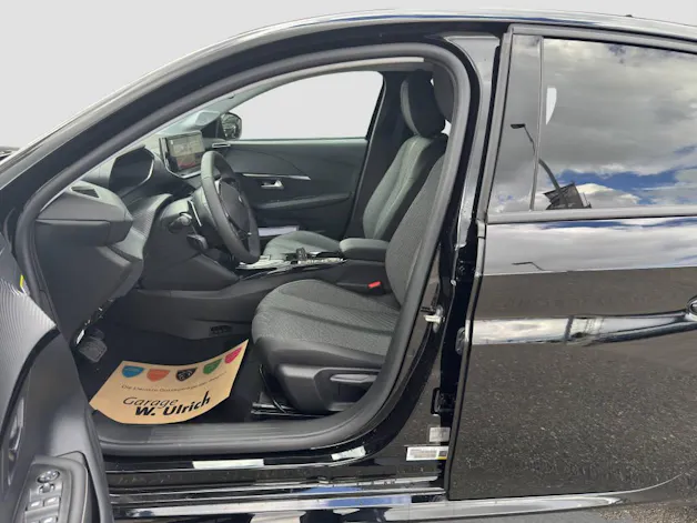 PEUGEOT 208 1.2 Hybrid Allure