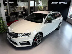 SKODA Octavia Combi 2.0 TSI RS Final Edition DSG