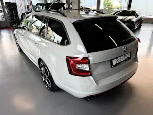 SKODA Octavia Combi 2.0 TSI RS Final Edition DSG