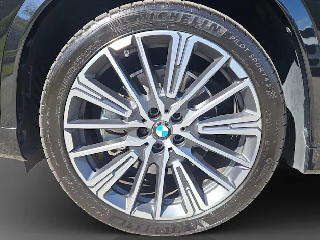 BMW X1 xDrive 23i M Sport 48V