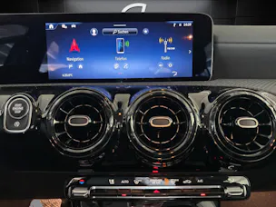 MERCEDES-BENZ A 220 4Matic 8G-DCT