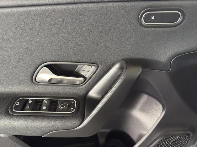 MERCEDES-BENZ A 220 4Matic 8G-DCT