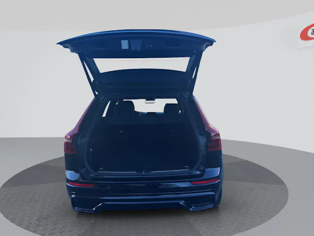 VOLVO XC60 B5 Benzin Mild Hybrid AWD Plus Black Edition
