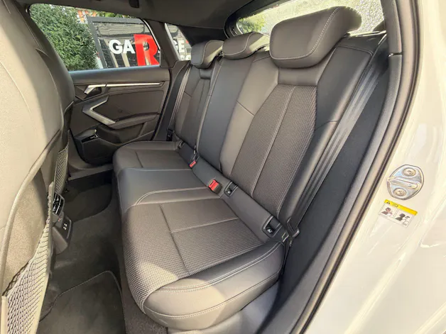 AUDI S3 SPORTBACK 2.0 TFSI QUATTRO *** FACELIFT & AKRAPOVIC ABGAS ***