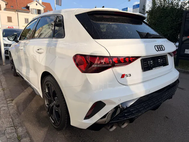 AUDI S3 SPORTBACK 2.0 TFSI QUATTRO *** FACELIFT & AKRAPOVIC ABGAS ***