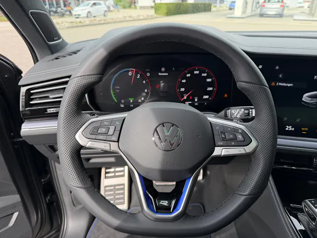 VW Touareg 3.0 TSI eHybrid R Final Edition Tiptronic