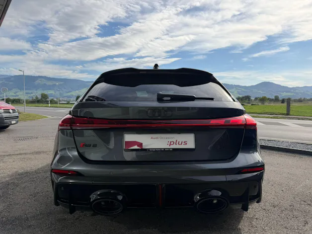 AUDI RS 5 Avant TFSI 470 kW Tiptronic quattro