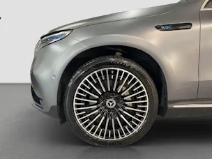 MERCEDES-BENZ EQC 400 AMG Line 4MATIC