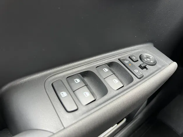 HYUNDAI Inster 49kWh Amplia