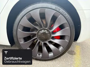 Tesla Model 3 Performance