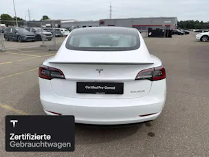 Tesla Model 3 Performance