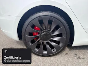 Tesla Model 3 Performance