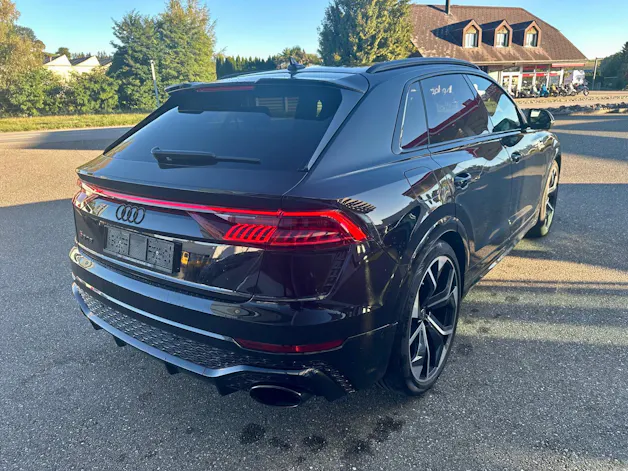 AUDI RSQ8 quattro