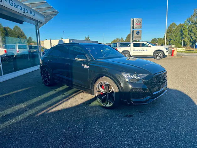 AUDI RSQ8 quattro