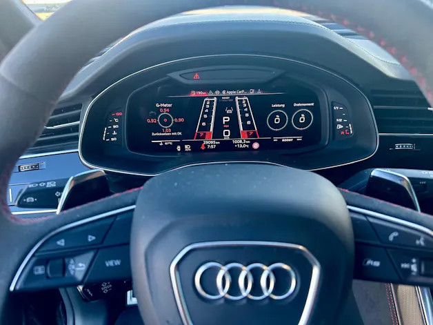 AUDI RSQ8 quattro