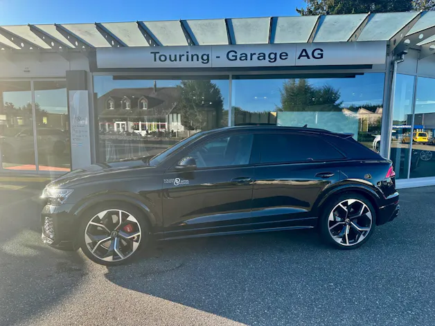 AUDI RSQ8 quattro
