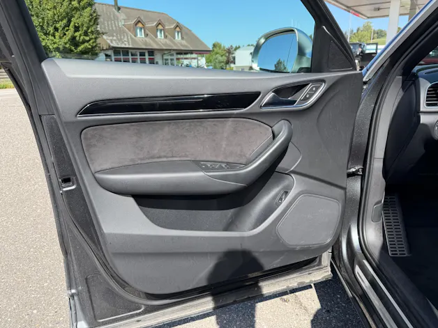 AUDI RS Q3 2.5 TFSI quattro S-tronic