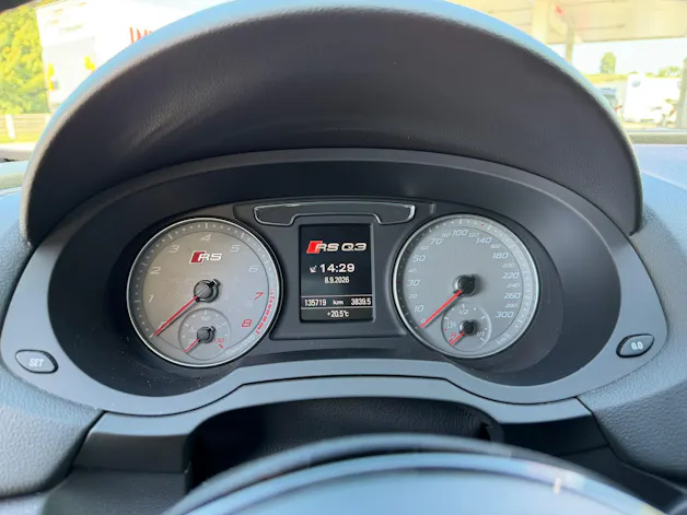 AUDI RS Q3 2.5 TFSI quattro S-tronic