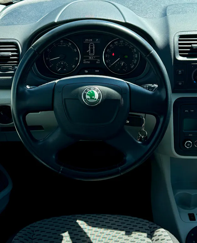 SKODA Fabia 1.2 TSI Ambiente DSG