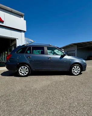 SKODA Fabia 1.2 TSI Ambiente DSG