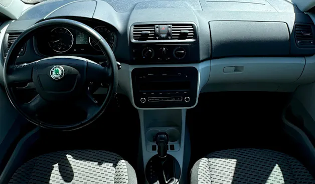 SKODA Fabia 1.2 TSI Ambiente DSG
