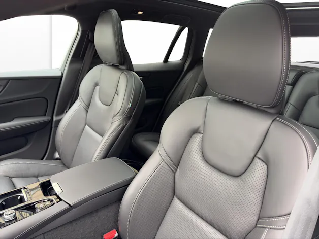 VOLVO V60 2.0 T6 TE Ultra Dark eAWD