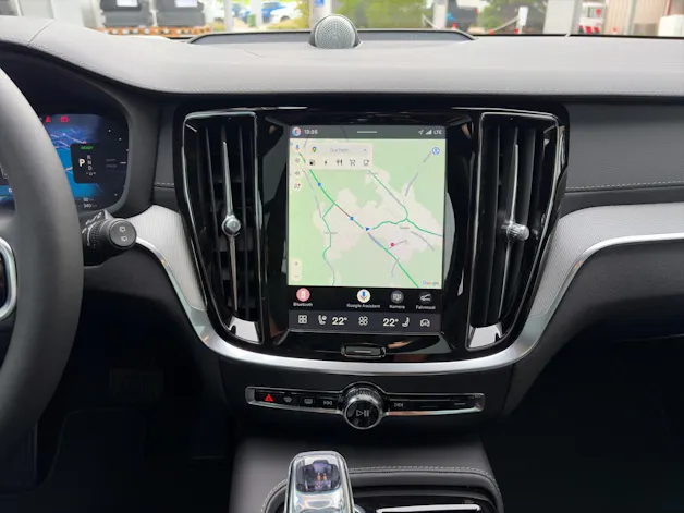 VOLVO V60 2.0 T6 TE Ultra Dark eAWD