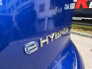 VW Touareg R 3.0 TSI eHYBRID 462 PS 4MOTION