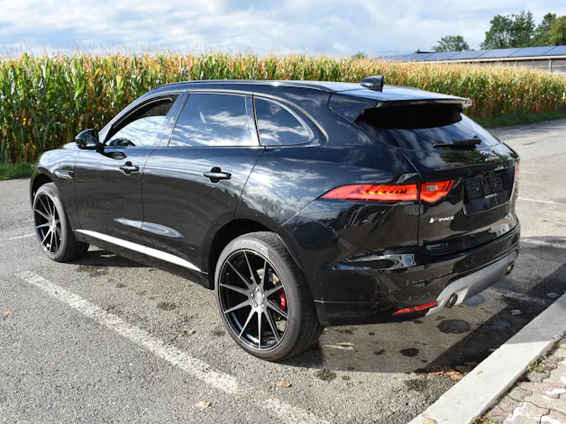 Jaguar F-Pace 3.0 V6 First Edition AWD Automatik
