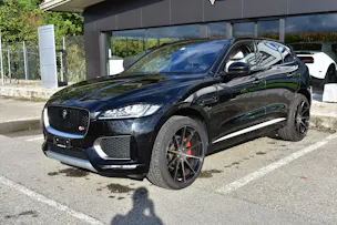 Jaguar F-Pace 3.0 V6 First Edition AWD Automatik