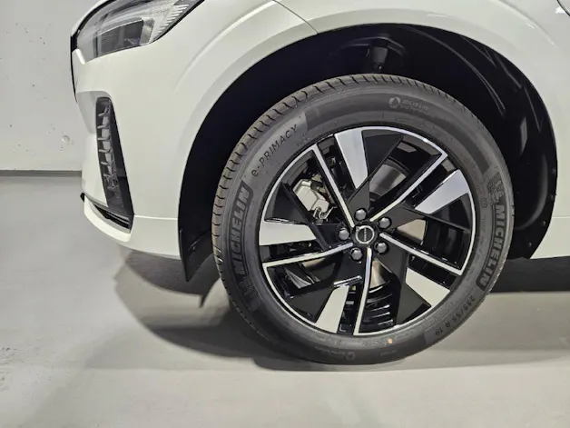 VOLVO XC60 2.0 T6 TE Plus Dark eAWD
