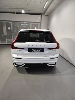 VOLVO XC60 2.0 T6 TE Plus Dark eAWD