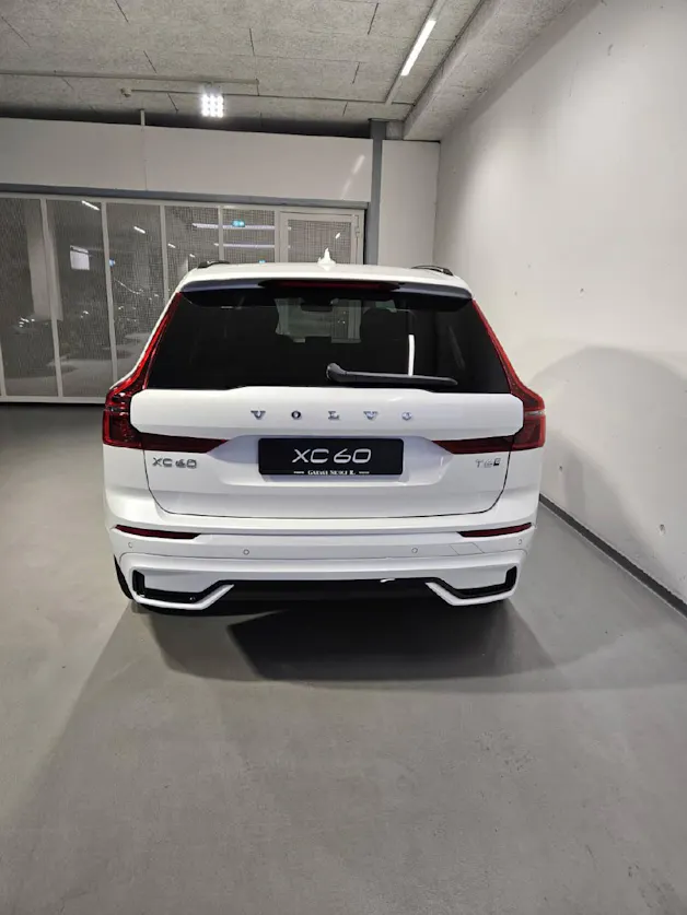 VOLVO XC60 2.0 T6 TE Plus Dark eAWD