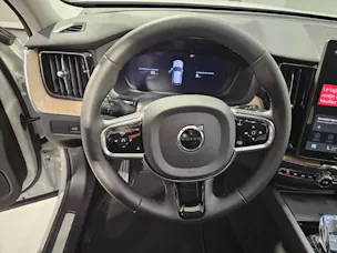 VOLVO XC60 2.0 T6 TE Plus Dark eAWD