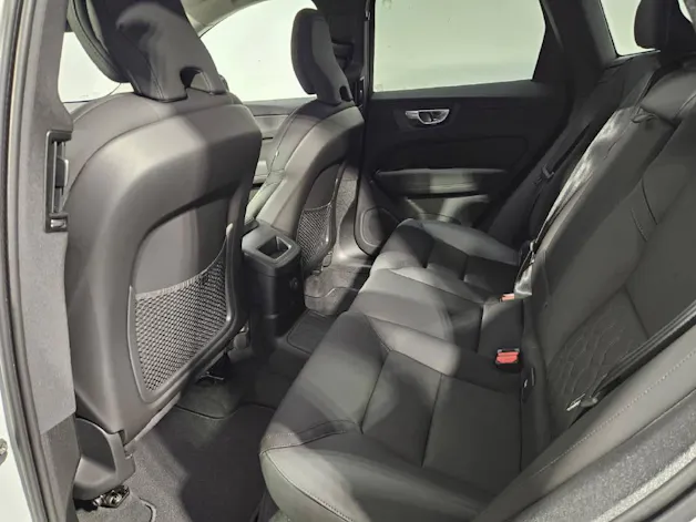 VOLVO XC60 2.0 T6 TE Plus Dark eAWD