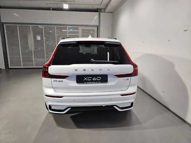 VOLVO XC60 2.0 T6 TE Plus Dark eAWD