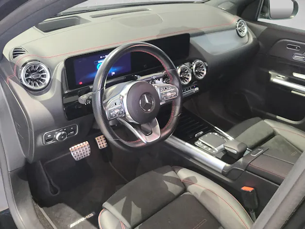 MERCEDES-BENZ EQA 300 AMG Line 4Matic