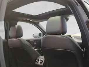 MERCEDES-BENZ EQA 300 AMG Line 4Matic