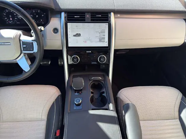 Land Rover Discovery 3.0 D I6 250 Dynamic HSE