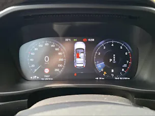 VOLVO XC40 B4 Benzin Mild Hybrid AWD R-Design Geartronic