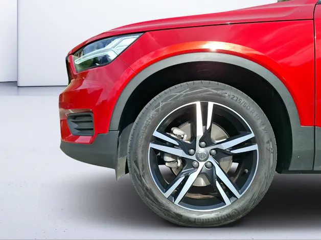 VOLVO XC40 B4 Benzin Mild Hybrid AWD R-Design Geartronic