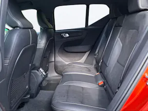VOLVO XC40 B4 Benzin Mild Hybrid AWD R-Design Geartronic