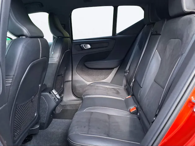 VOLVO XC40 B4 Benzin Mild Hybrid AWD R-Design Geartronic