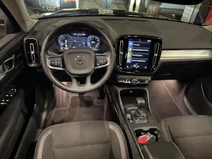VOLVO XC40 T3 Momentum