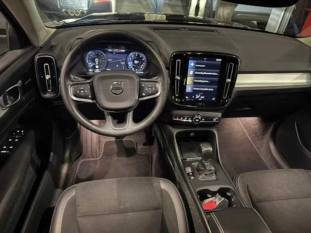 VOLVO XC40 T3 Momentum