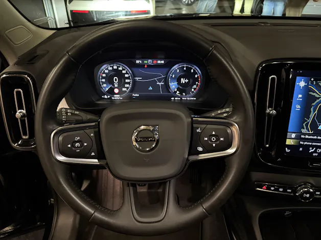VOLVO XC40 T3 Momentum